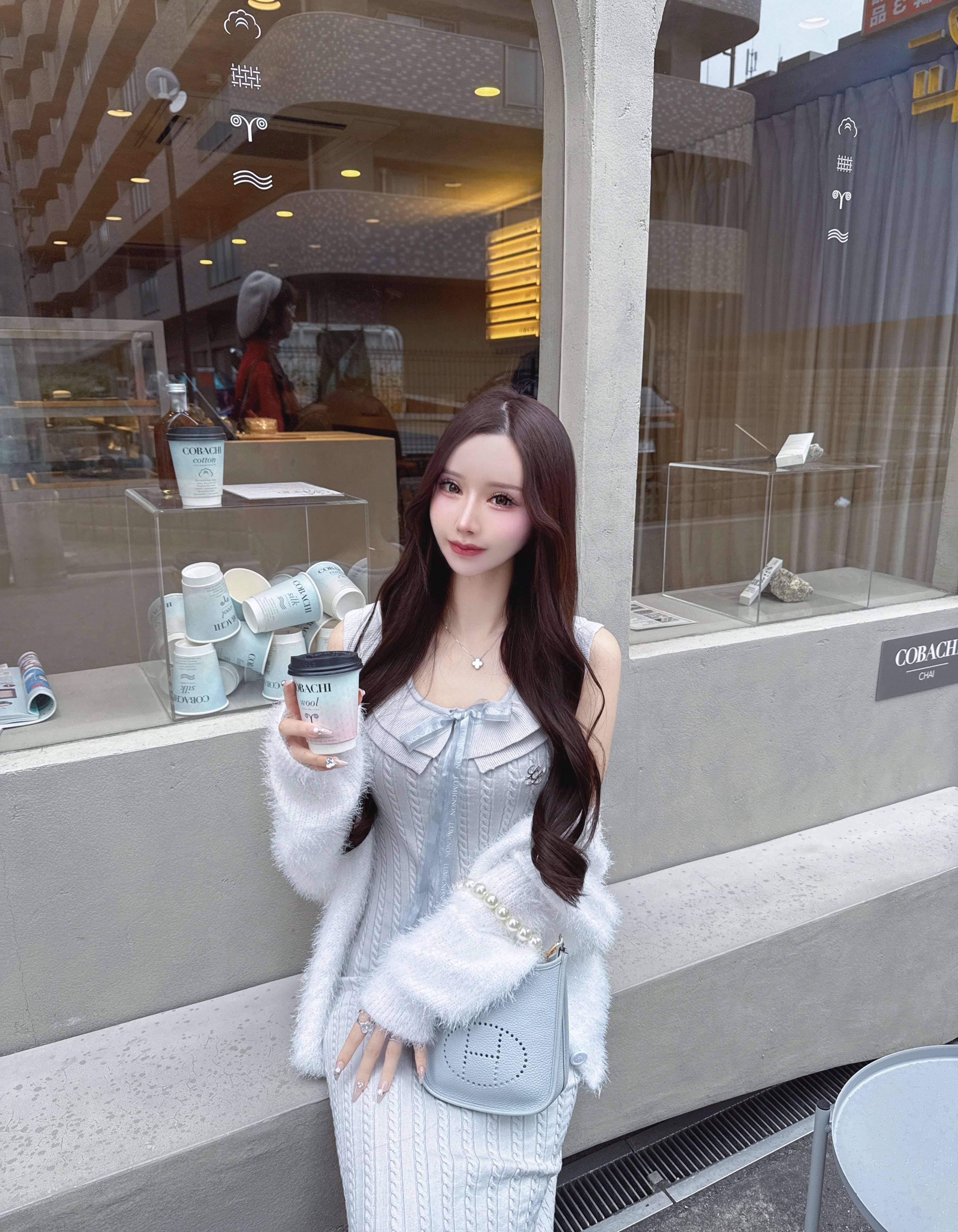 Ribbon collar spring knit dress