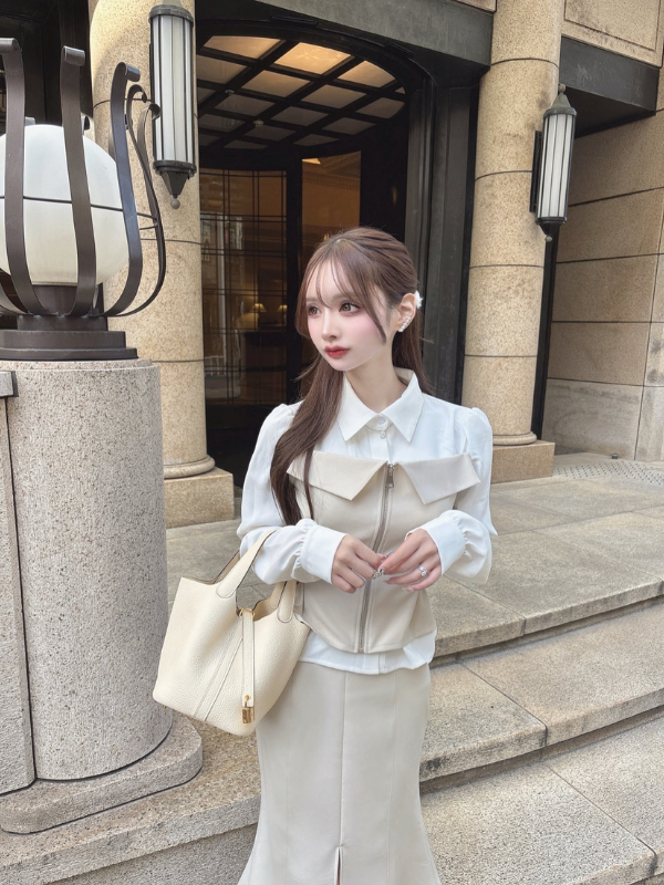 blouse docking trench set up ~ decent clothes ~