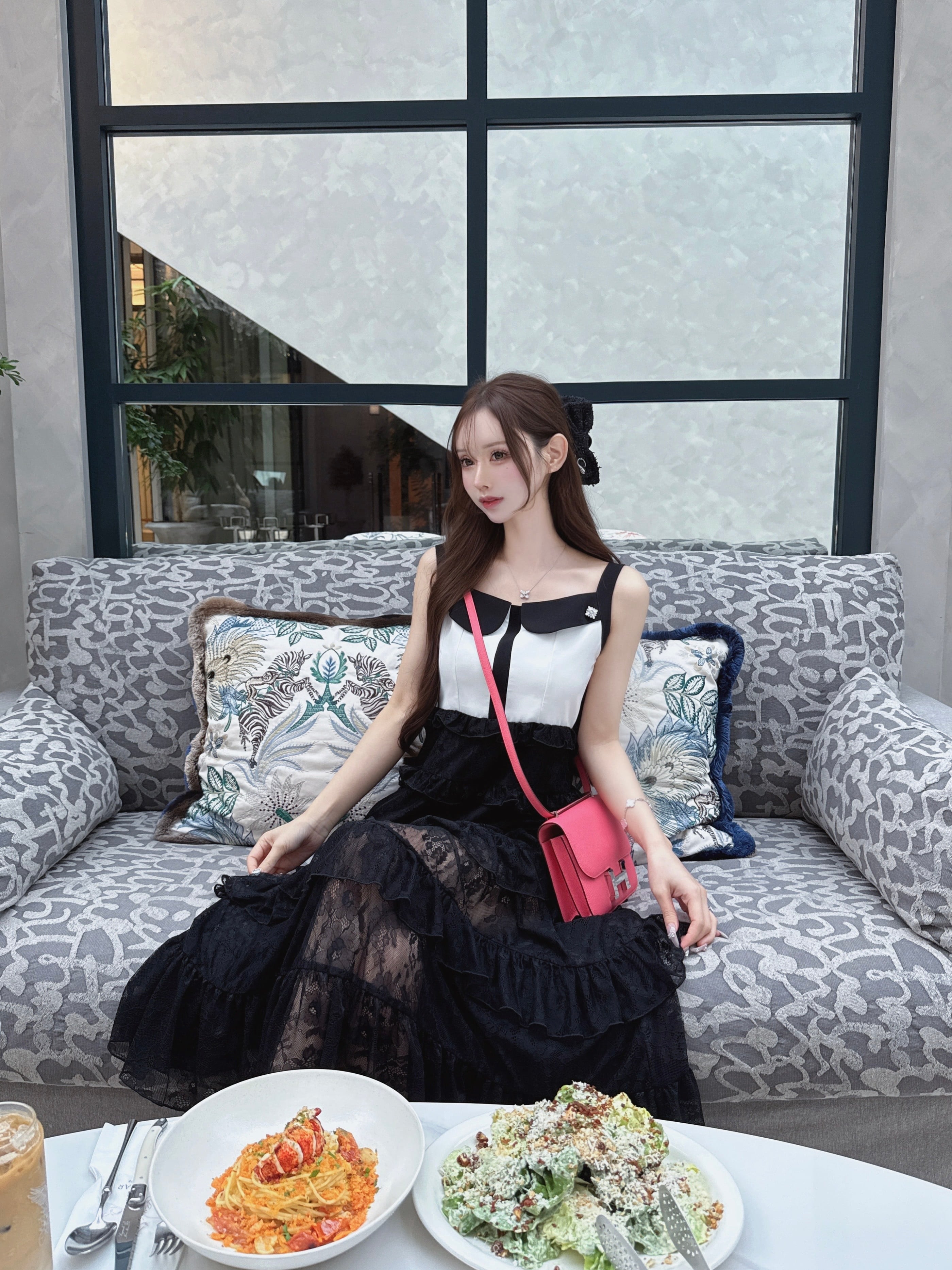 Bijou collar lace tiered dress