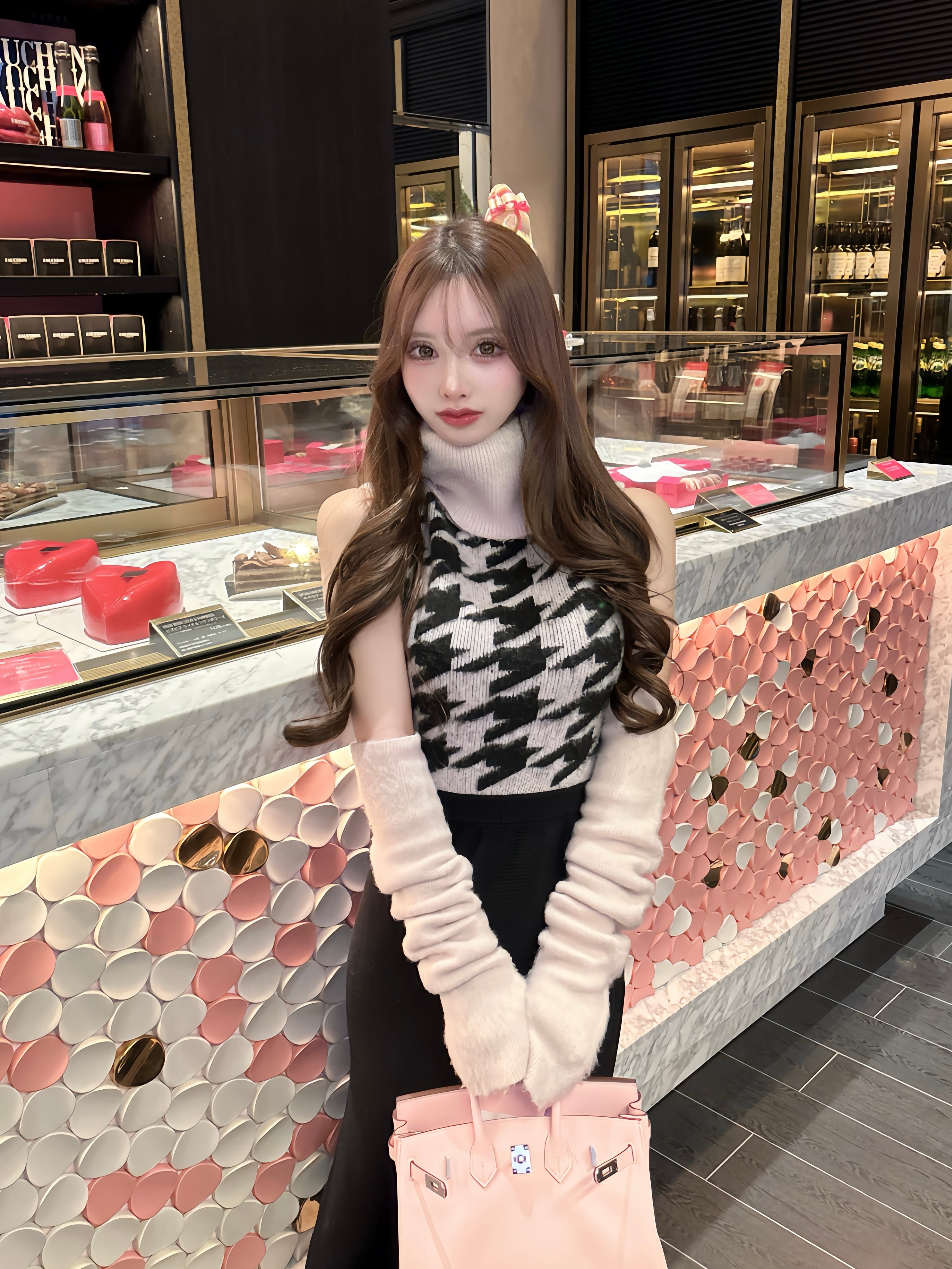 baby pink × black houndstooth arm long onepiece